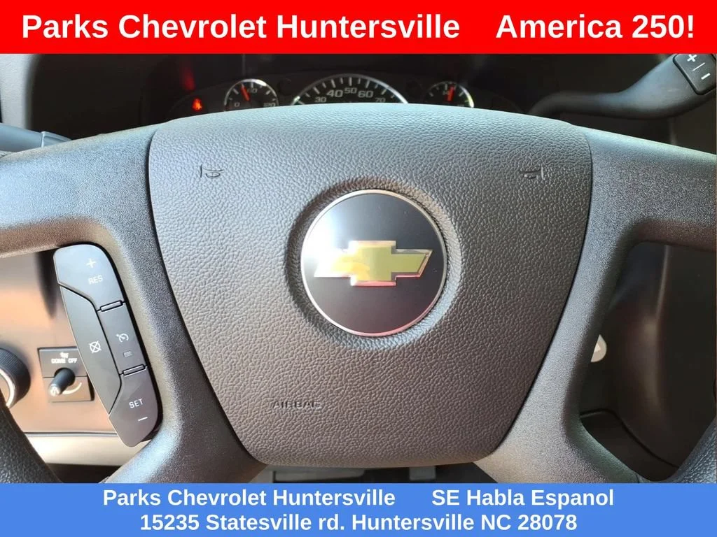 New 2026 Summit White Chevrolet WT image 11