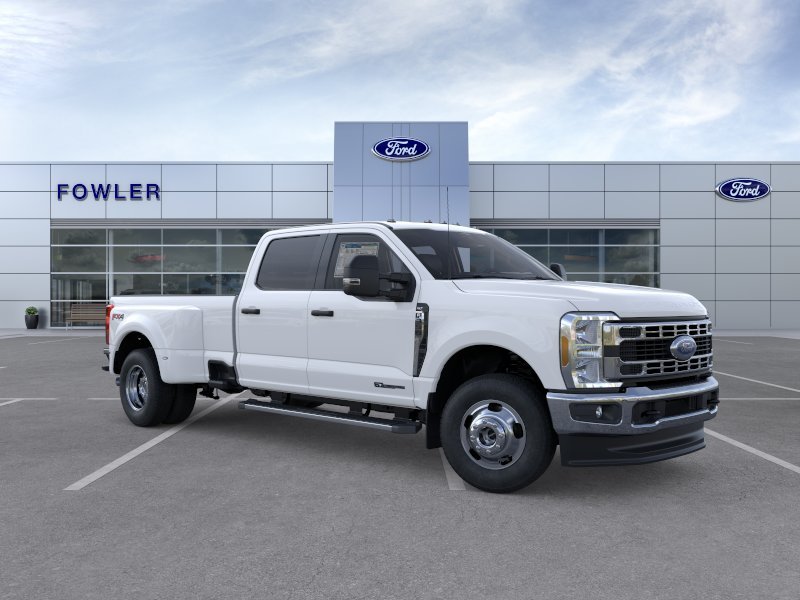 New 2026 Oxford White Ford F-350® XLT image 36