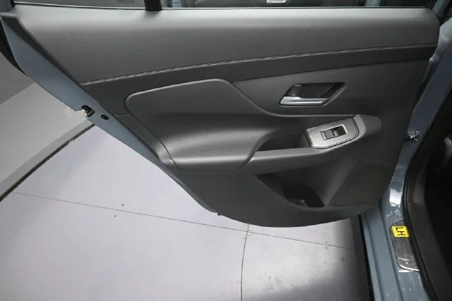 New 2027 Gray Nissan SR image 10