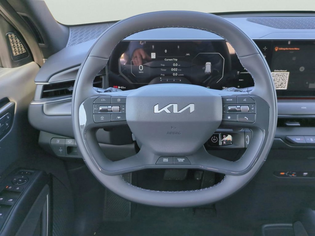 New 2026 Ivory Silver Kia Land AWD image 17
