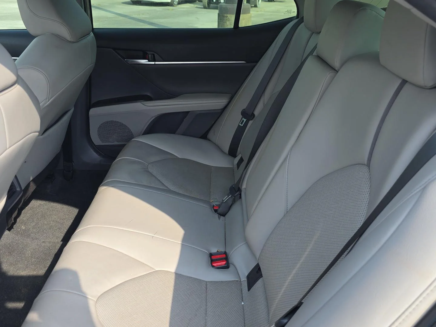 Used 2022 Predawn Gray Mica Toyota Hybrid XLE image 20