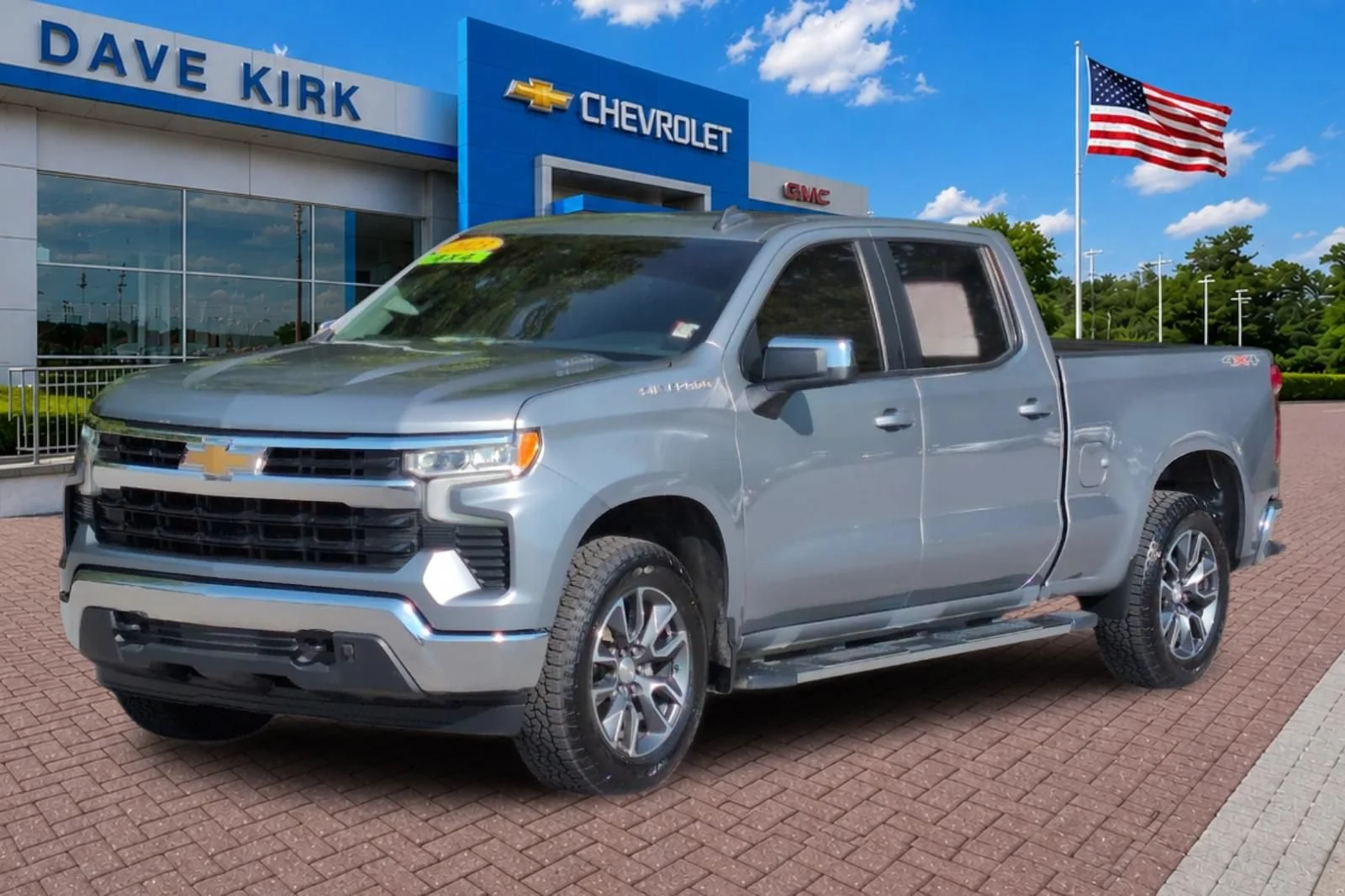 Used 2023 STERLING GRAY METALLIC Chevrolet LT image 7