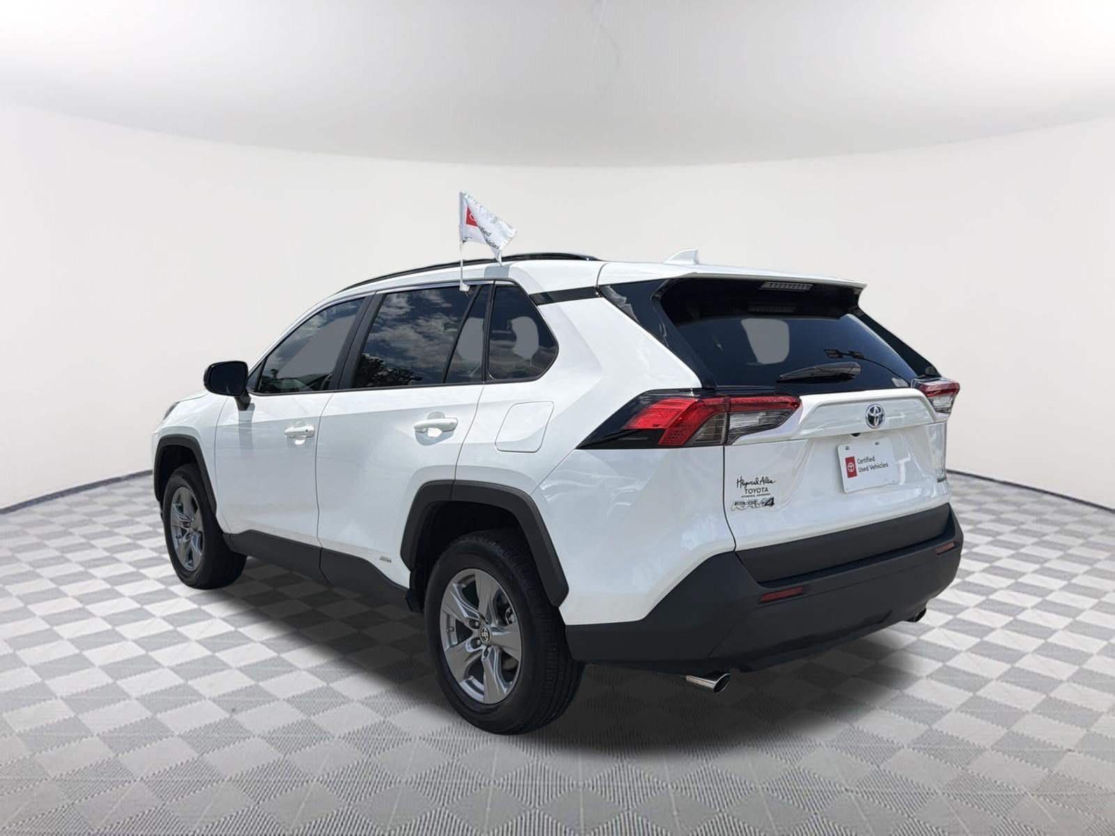 Certified Used 2023 Wind Chill Pearl Toyota LE image 15