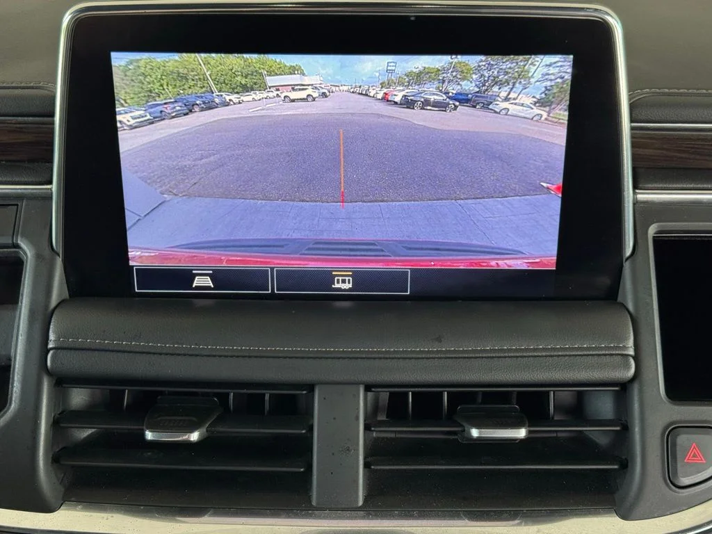 Used 2021 Red Chevrolet Z71 image 36