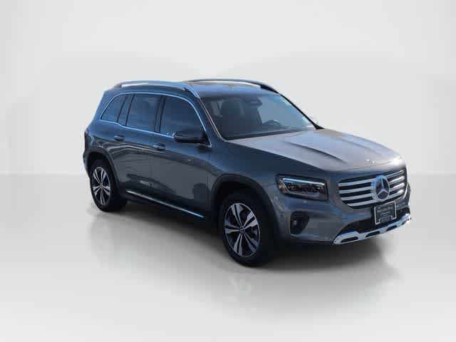 Used 2025 Mountain Grey Metallic Mercedes-Benz GLB 250 image 2