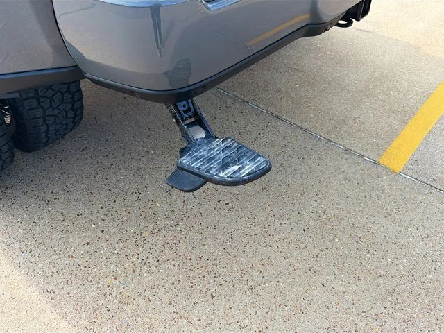 New 2026 Ceramic Gray Clearcoat RAM Big Horn image 30