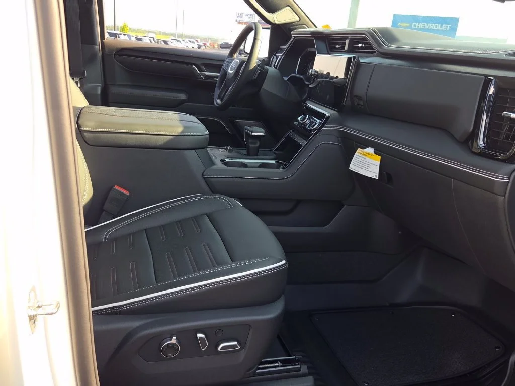 Used 2026 Summit White GMC AT4X image 23