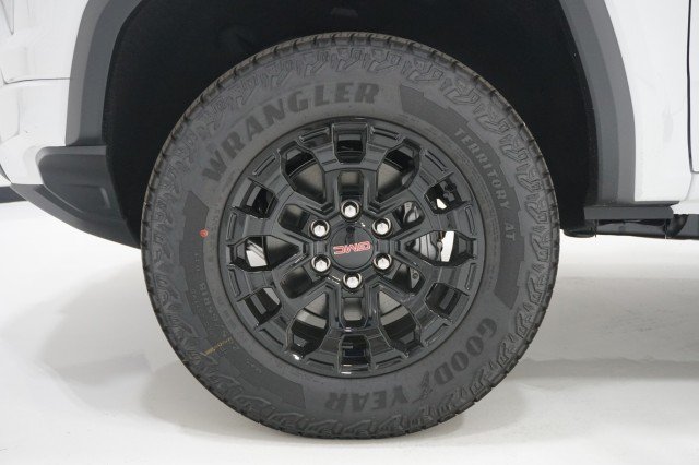 New 2026 Summit White GMC Elevation image 12