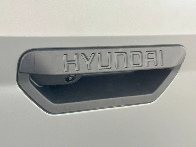 New 2027 Gray Hyundai SE image 23