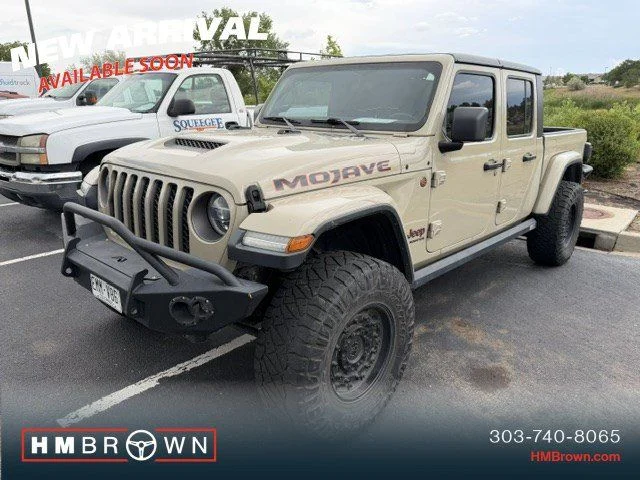 Used 2020 Gobi Clearcoat Jeep Mojave image 2