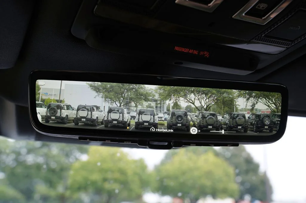 New 2026 Fuji White Land Rover X-Dynamic SE image 30