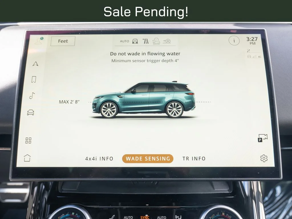Certified Used 2023 White Land Rover SE Dynamic image 28