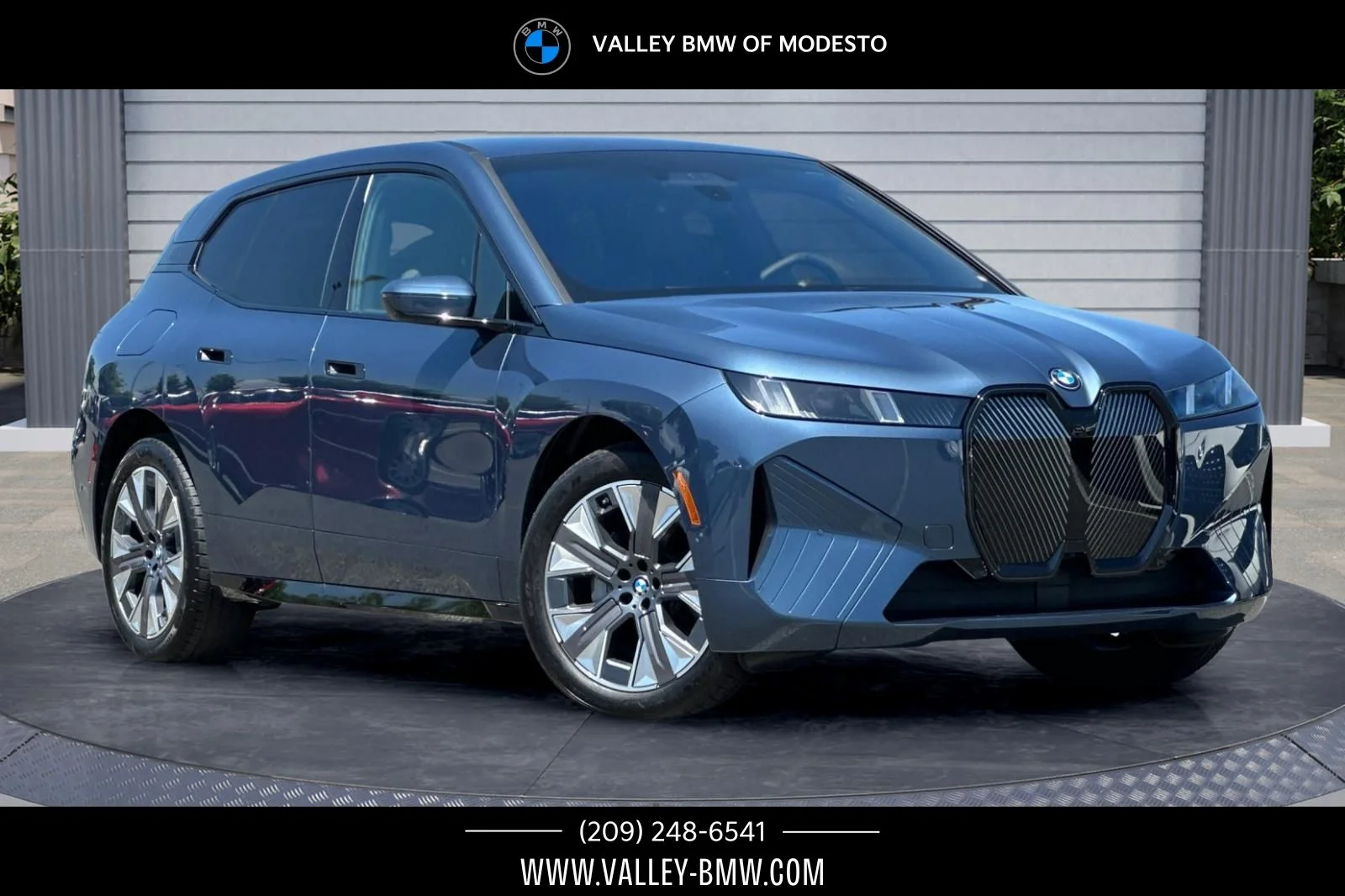 2026 BMW iX xDrive45's photo