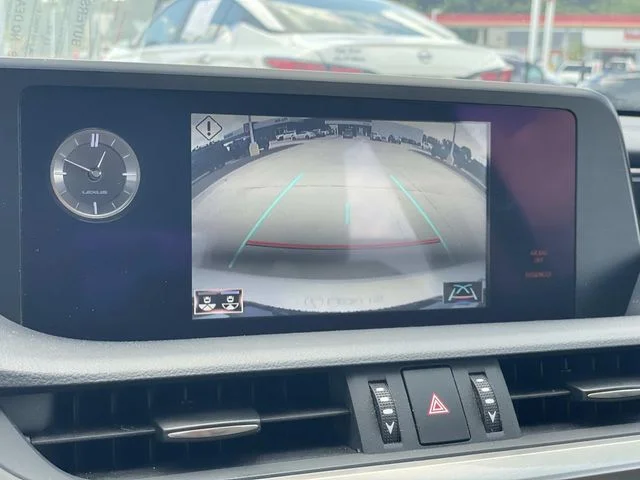 Used 2020 White Lexus 350 image 20