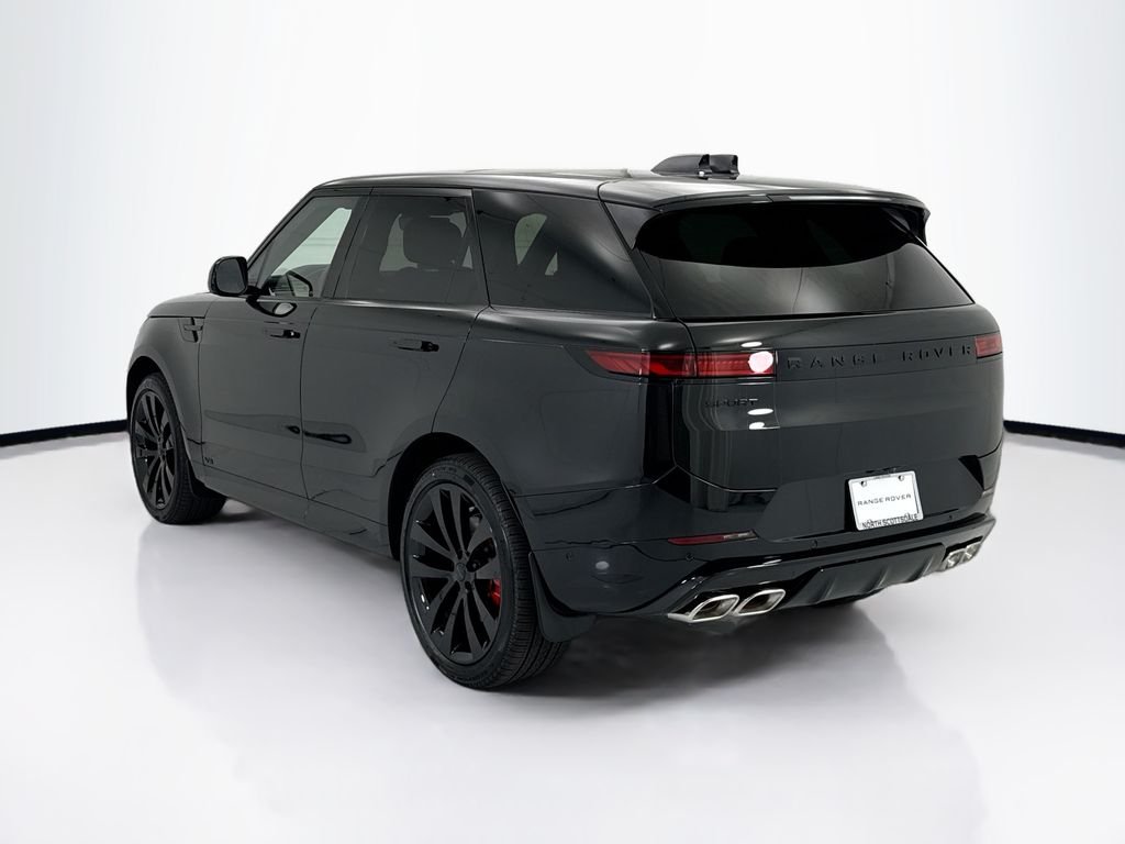 New 2026 Santorini Black Land Rover Dynamic SE image 7