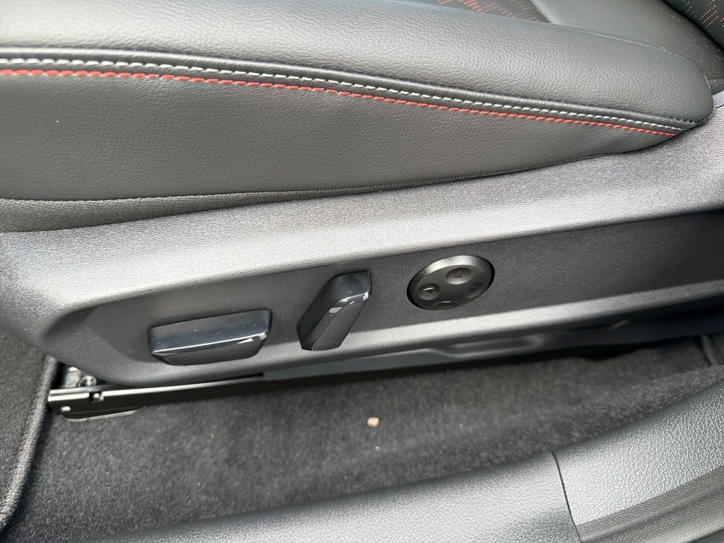 New 2026 Nissan Sentra SR 4D Sedan