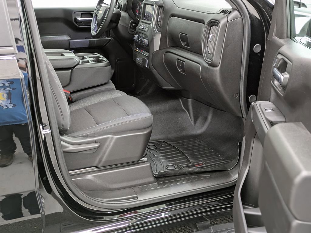 Used 2024 Black Chevrolet Custom image 22