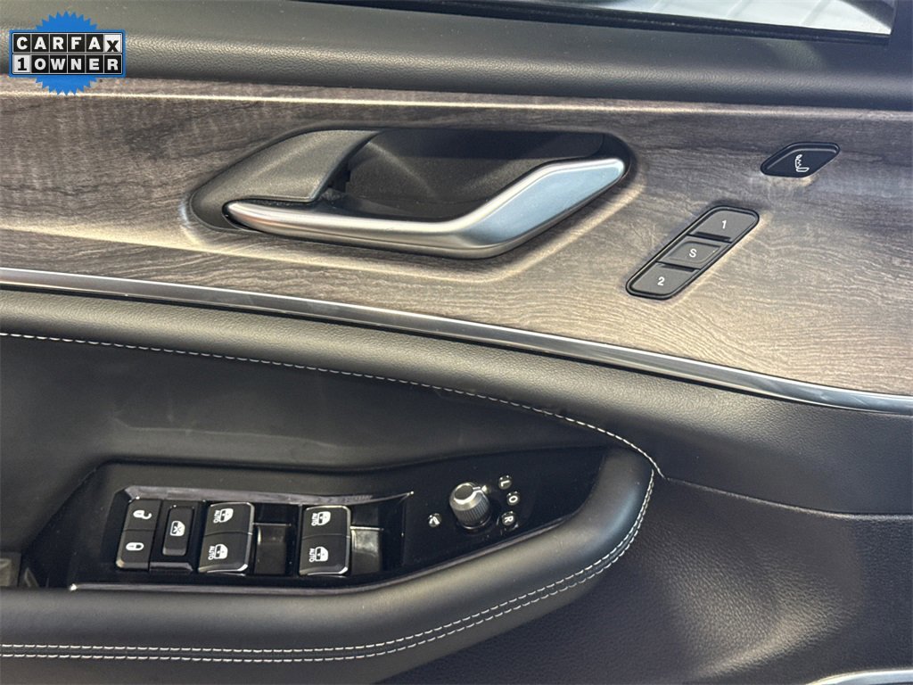 2023 JEEP GRAND CHEROKEE - Image 12