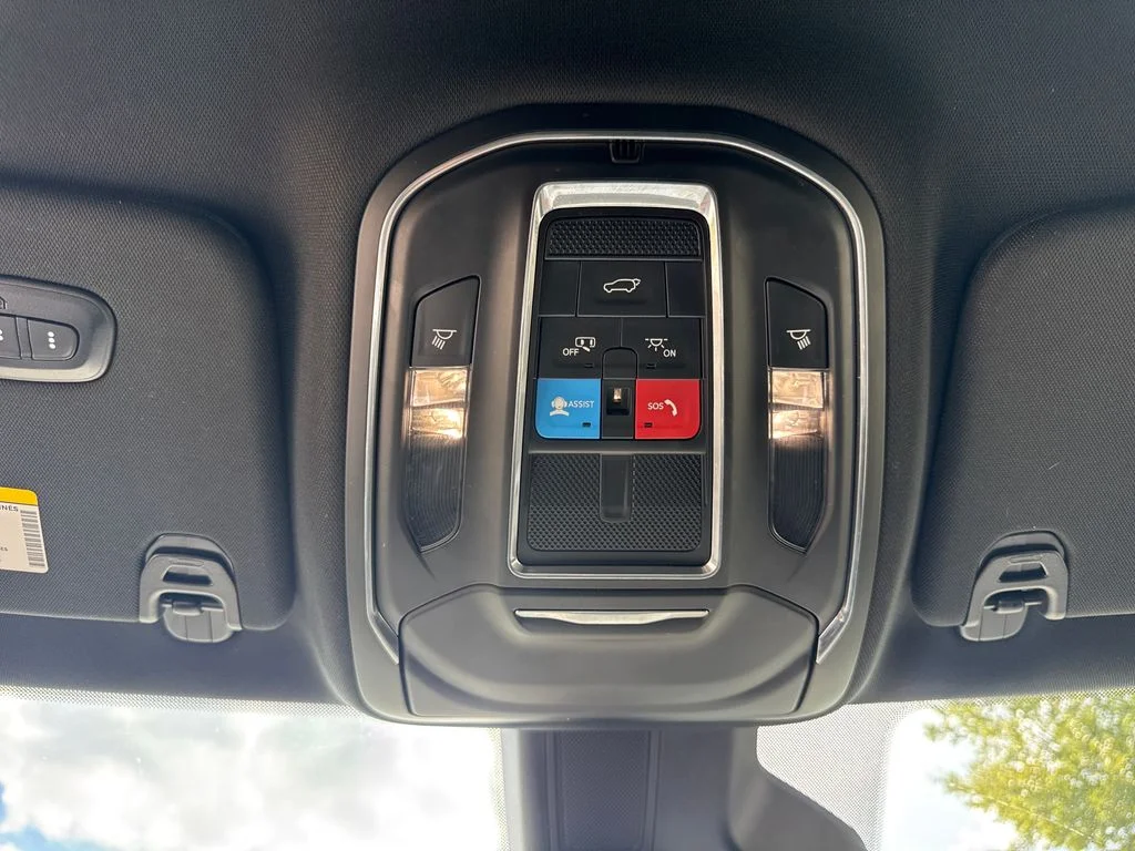 Used 2022 Silver Jeep Series II image 28