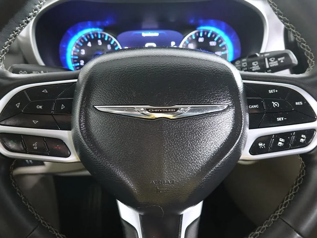 Used 2024 White Chrysler Touring L image 14