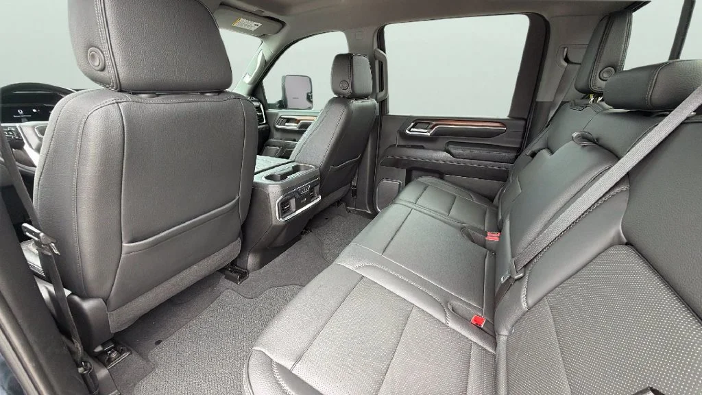 Used 2024 Onyx Black GMC Denali image 29