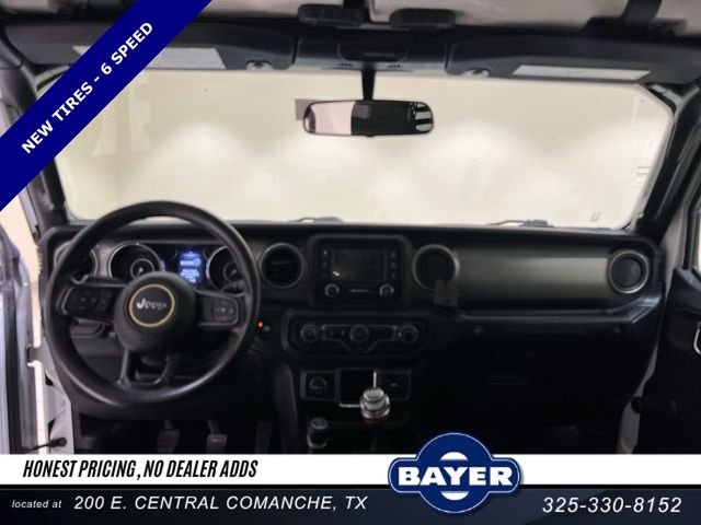 Used 2018 White Jeep Unlimited Sport image 18