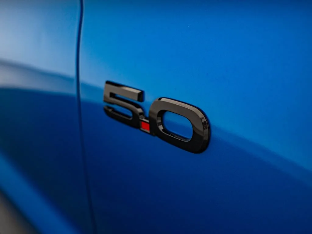 Used 2021 Velocity Blue Metallic Ford GT Premium image 16
