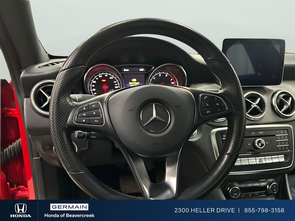 Used 2019  Mercedes-Benz CLA 250 image 25