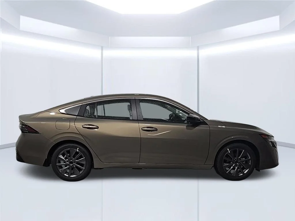 New 2026 Bronze Nissan SL image 7