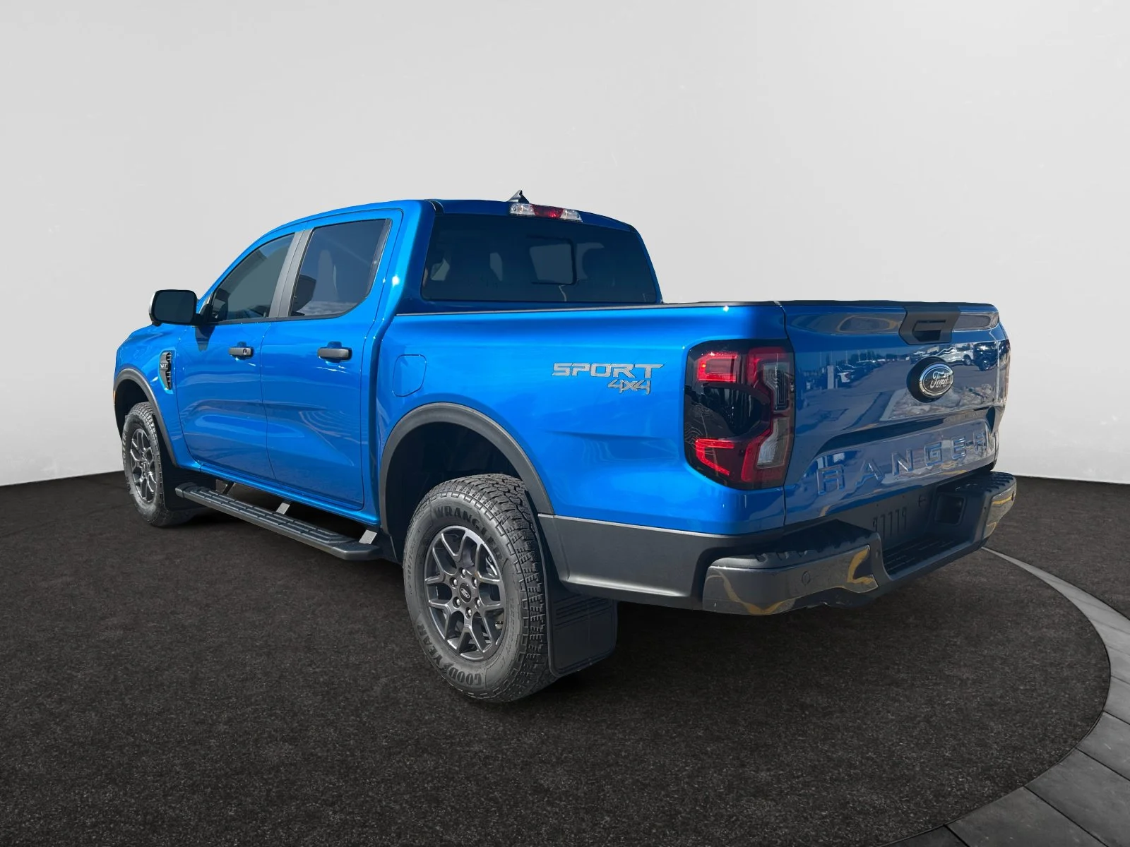 New 2026 Velocity Blue Metallic Ford XLT image 3