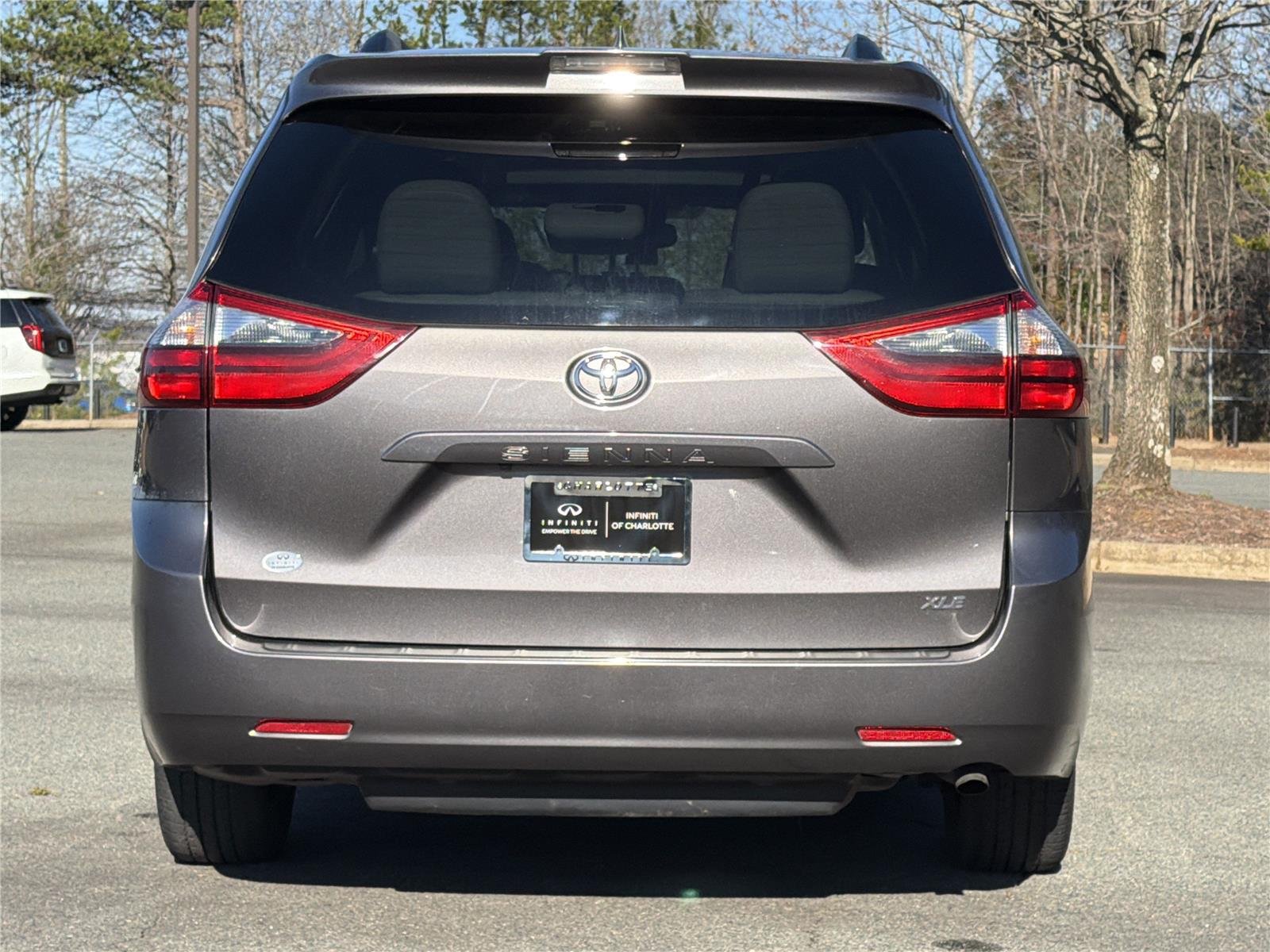 Used 2020 Predawn Gray Mica Toyota XLE image 30