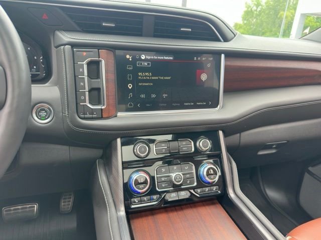 Used 2024 Green GMC Denali Ultimate image 26