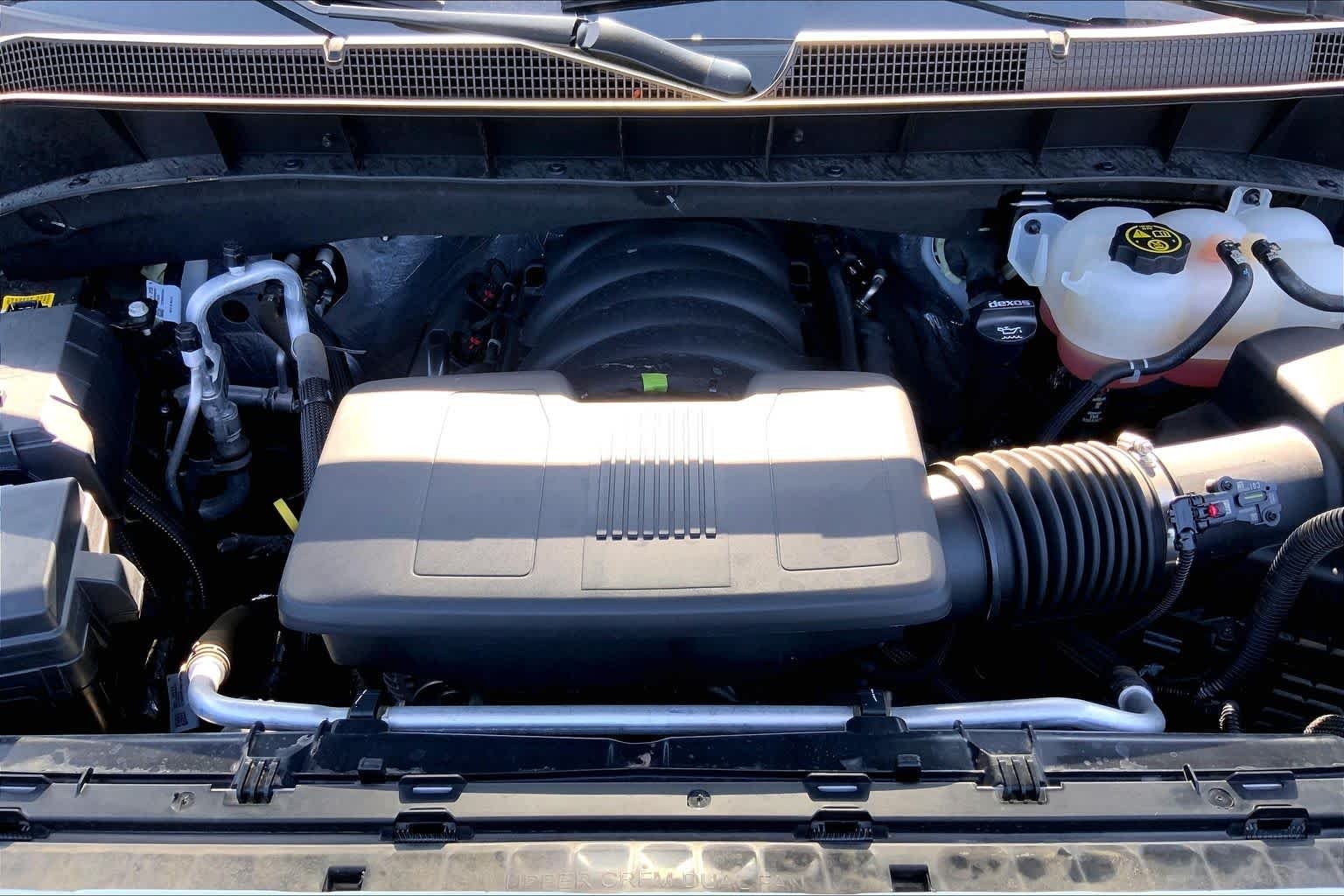 Used 2023 SUMMIT WHITE Chevrolet RST image 32