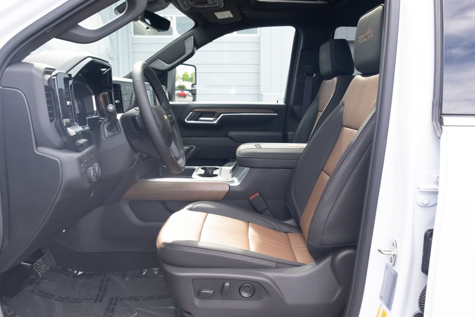 New 2026 Polar White Tricoat Chevrolet High Country image 12