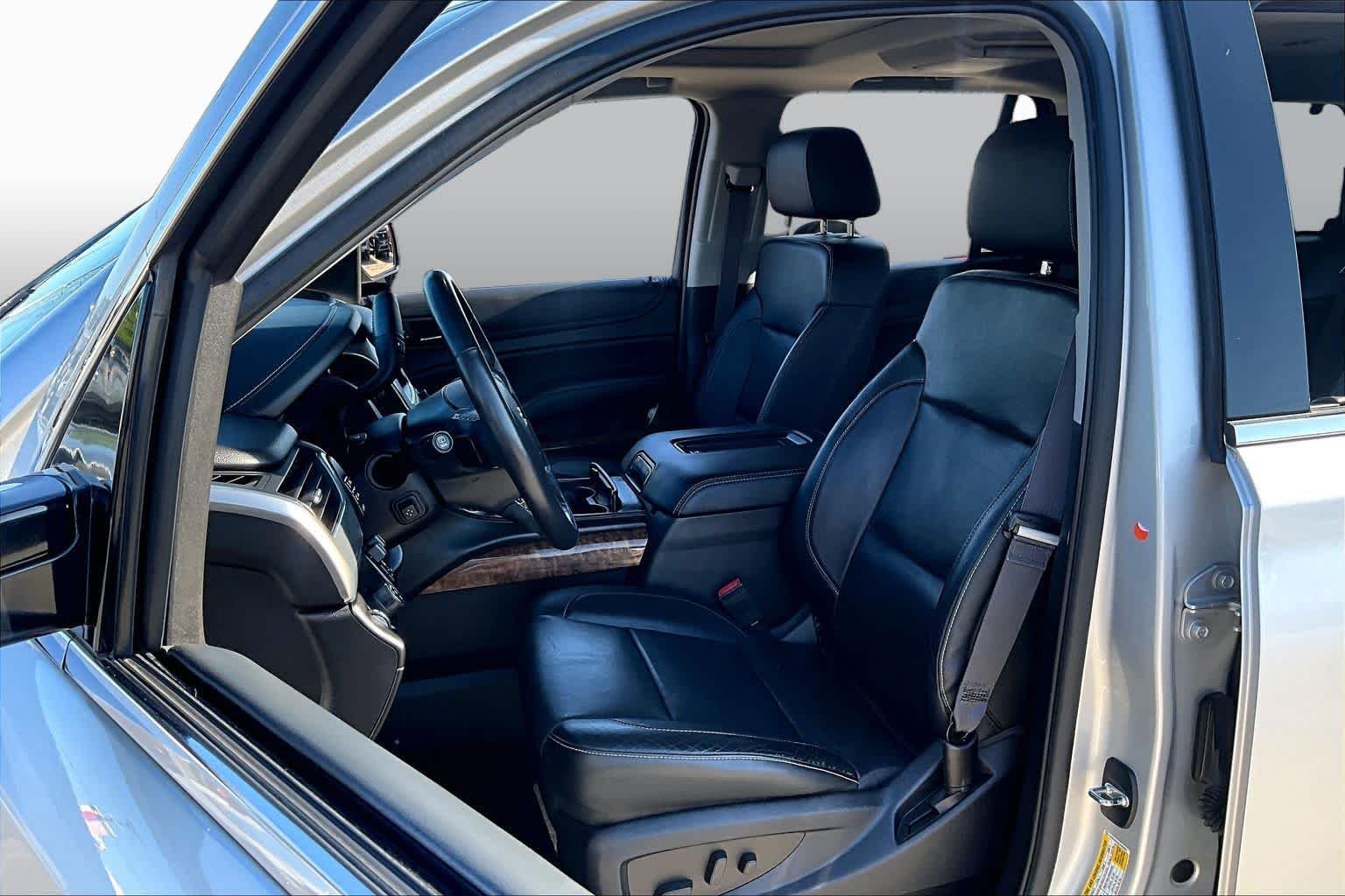 Used 2016 Silver Ice Metallic Chevrolet LTZ image 8