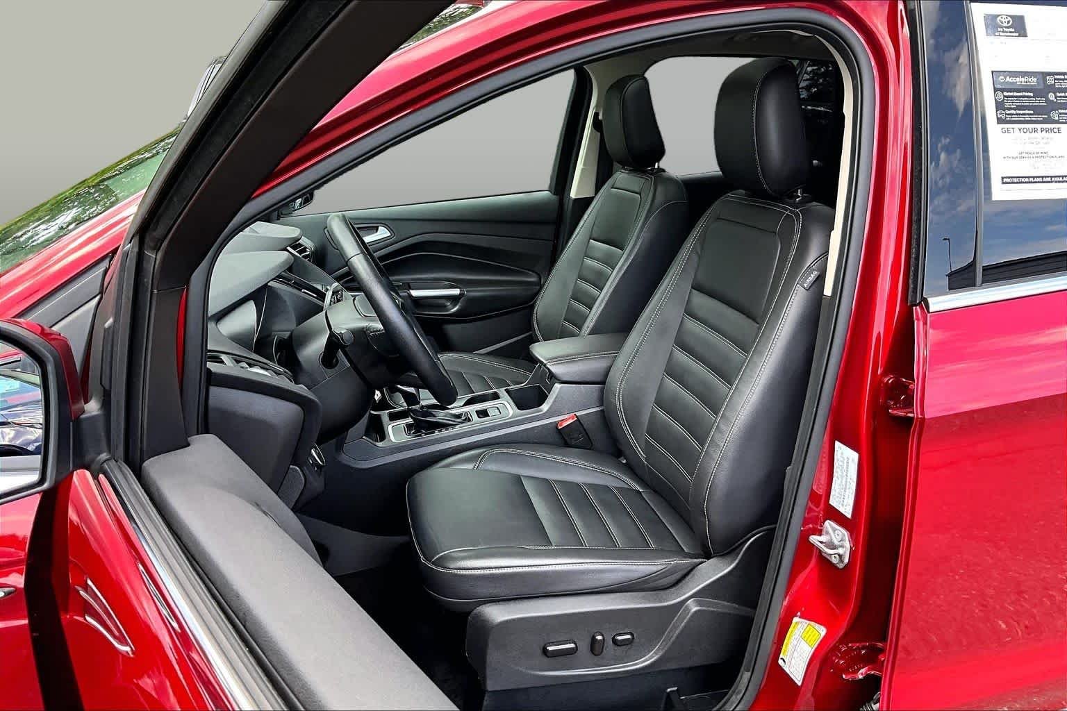 Used 2018 Ruby Red Metallic Tinted Clearcoat Ford SEL image 9