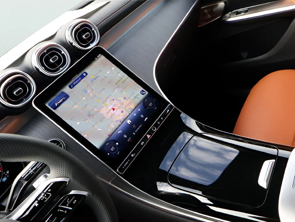 New 2027 White Mercedes-Benz GLC 300 image 19
