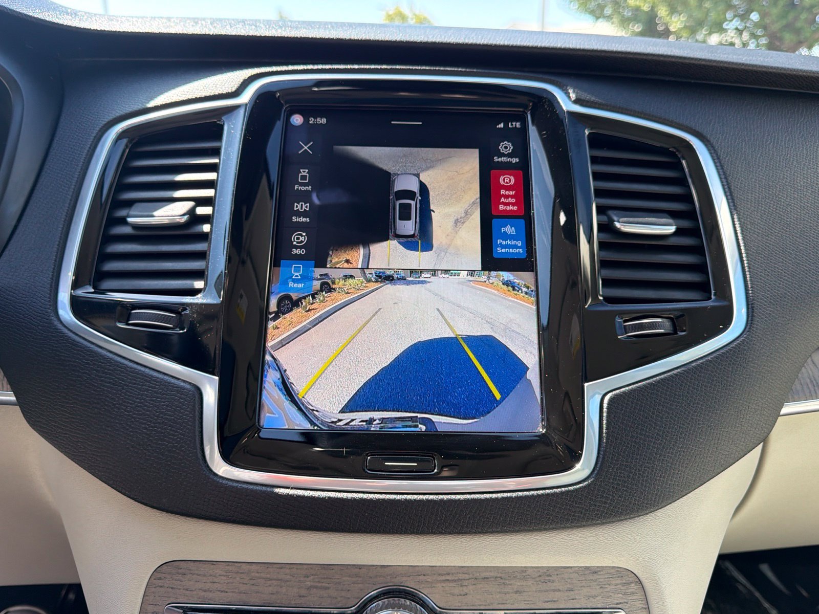 2024 Volvo XC90 Plus - Photo 29