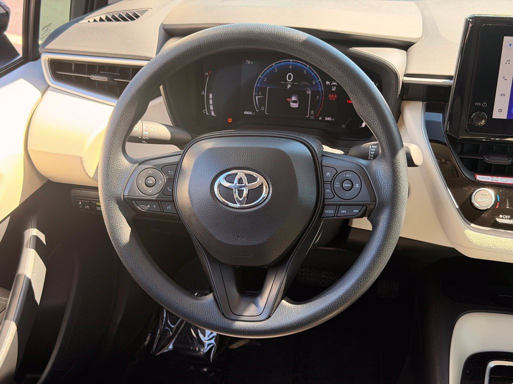 Used 2026  Toyota LE image 17