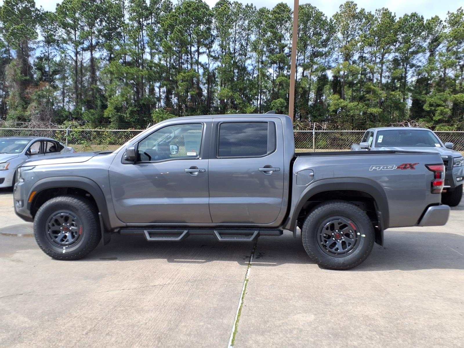 2026 Nissan Frontier Crew Cab PRO-4X® - 7