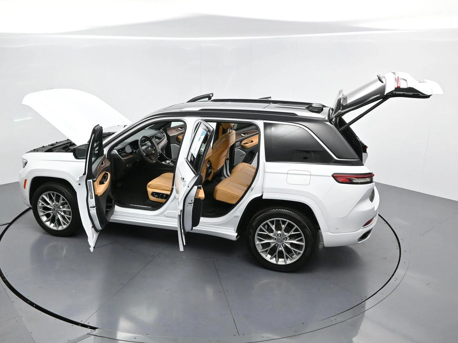 Used 2022 White Jeep Summit image 47