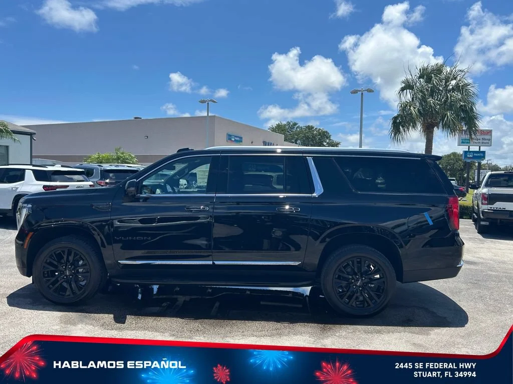 New 2026 Onyx Black GMC Elevation image 4