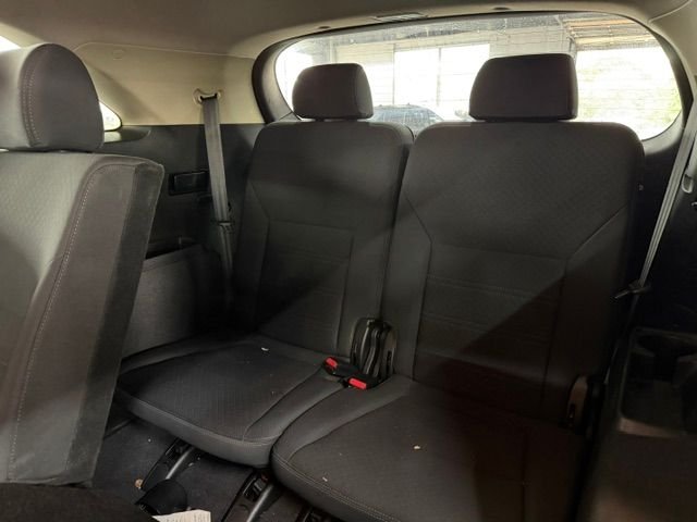 Used 2019 White Kia LX image 9