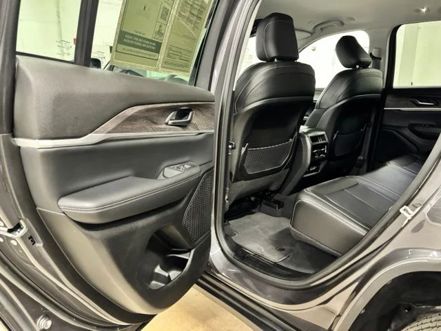 Used 2023 Gray Jeep Limited image 19