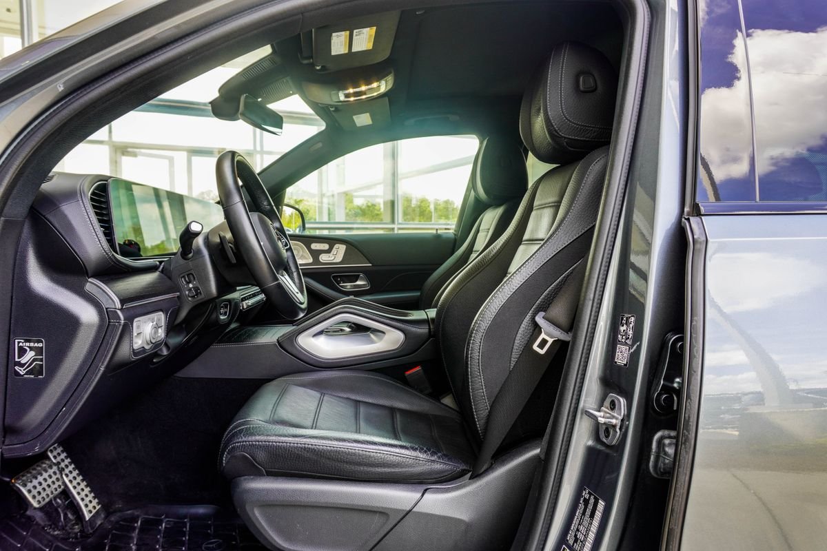 Used 2023 Gray Mercedes-Benz GLS 580 image 18