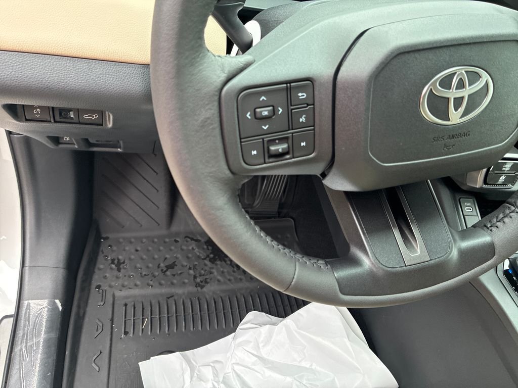 New 2026  Toyota XLE Premium image 21