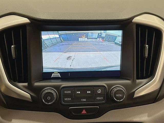 Used 2018 GRAPHITE GRAY METALLIC GMC SLT image 14