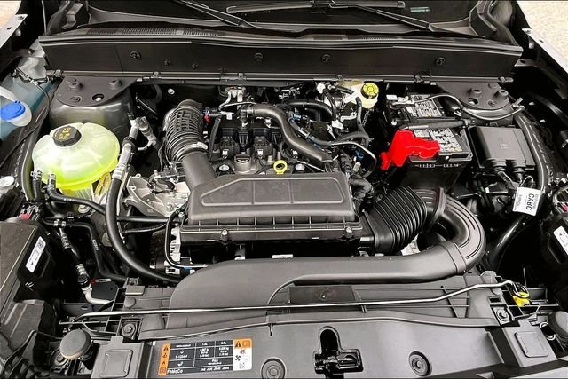 New 2025 Carbonized Gray Metallic Ford Outer Banks image 11