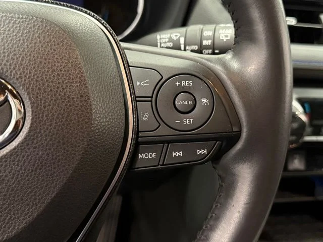 Used 2020 White Toyota XSE image 17