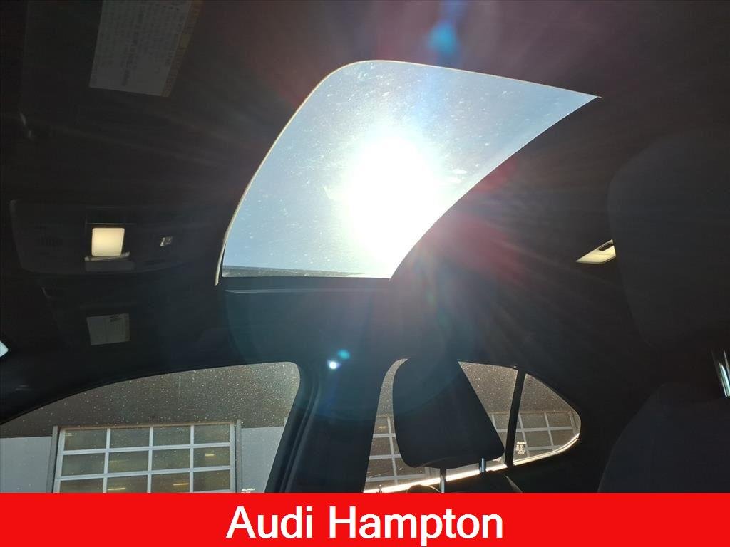 Used 2022 Redline Lexus UX 250h image 15